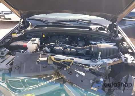 2024 Jeep Grand Cherokee L Limited 4X4 z USA, uszkodzony, nr VIN 1C4RJKBG9R8924848